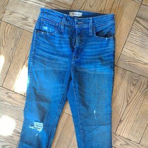 Madewell Distressed  Curvy High Rise Skinny Jeans in Size 27P